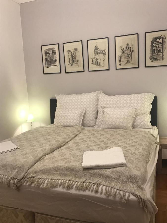 בודפשט Modern Parkside Garden View Apartment מראה חיצוני תמונה